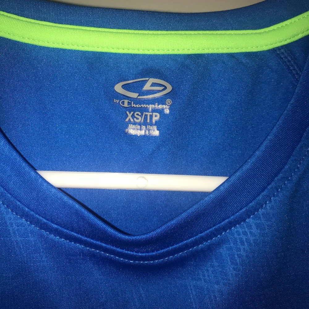 Workout Top - Picture 3 of 3